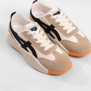 DE FLORANCE: BRAND NEW! New w/original box/round-tip/comfort/durable. SZ: 7.